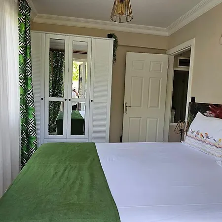 Fethiyede Havuzlu Sitede Apartment *