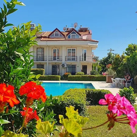 Appartamento Fethiyede Havuzlu Sitede Fethiye